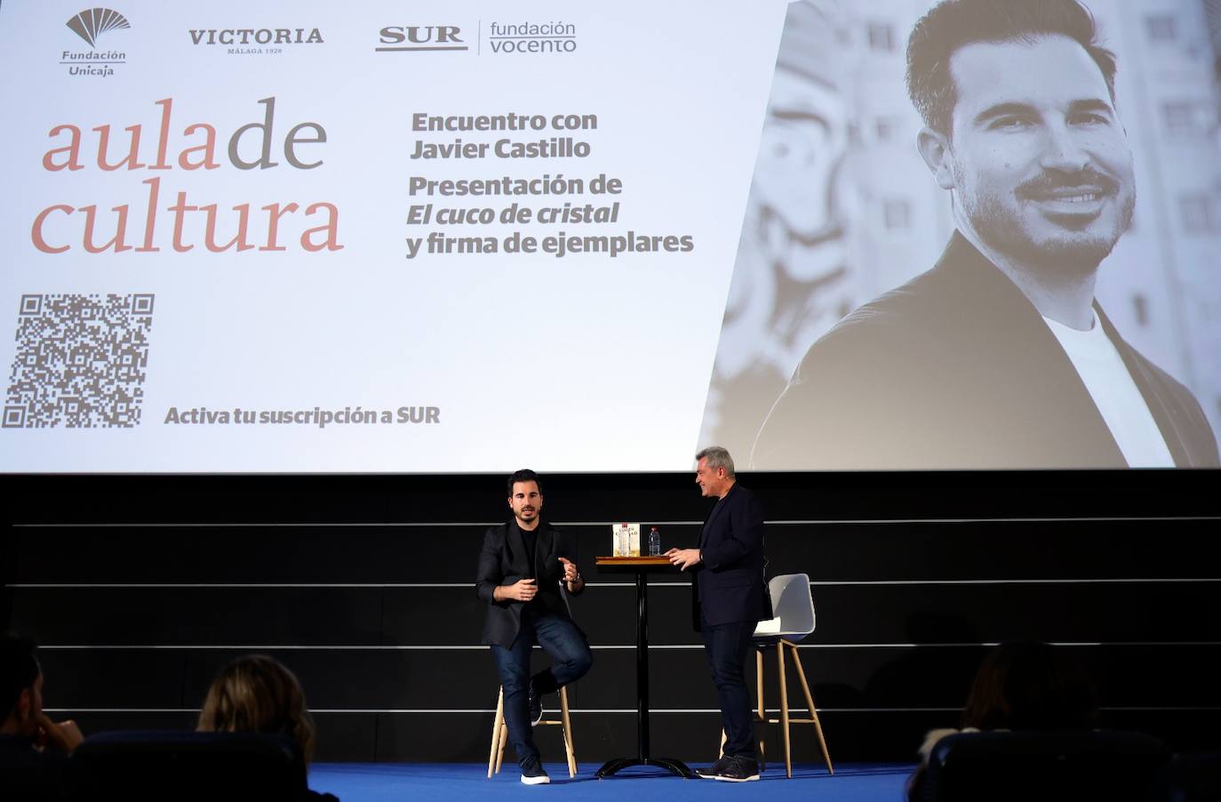 El Albéniz se llenó, tanto por dentro como por fuera, de cientos de seguidores de Castillo 