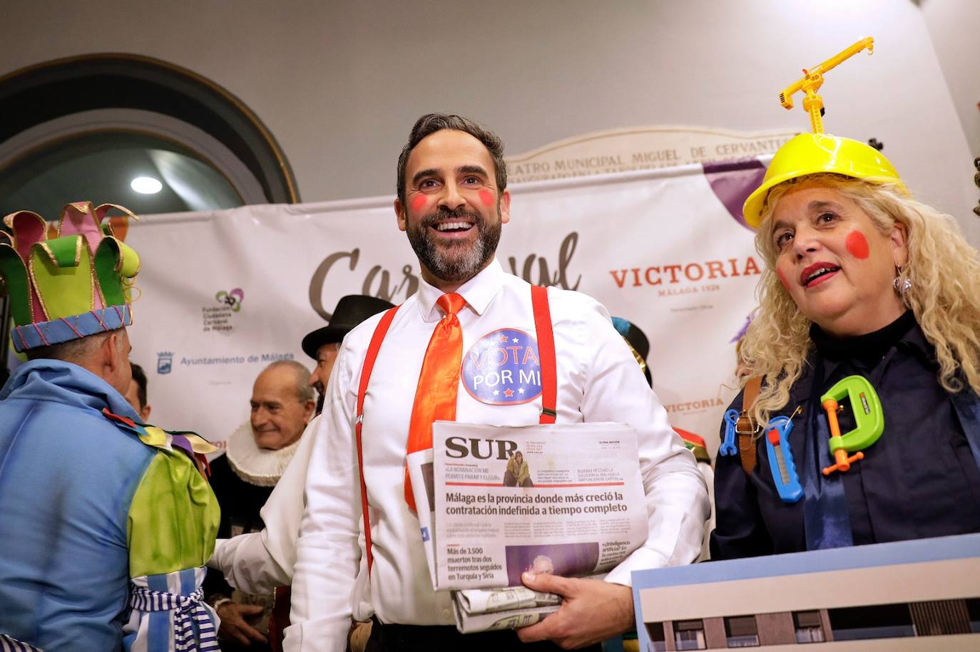 Algunos de los disfraces que se pudieron ver este viernes en el Cervantes 