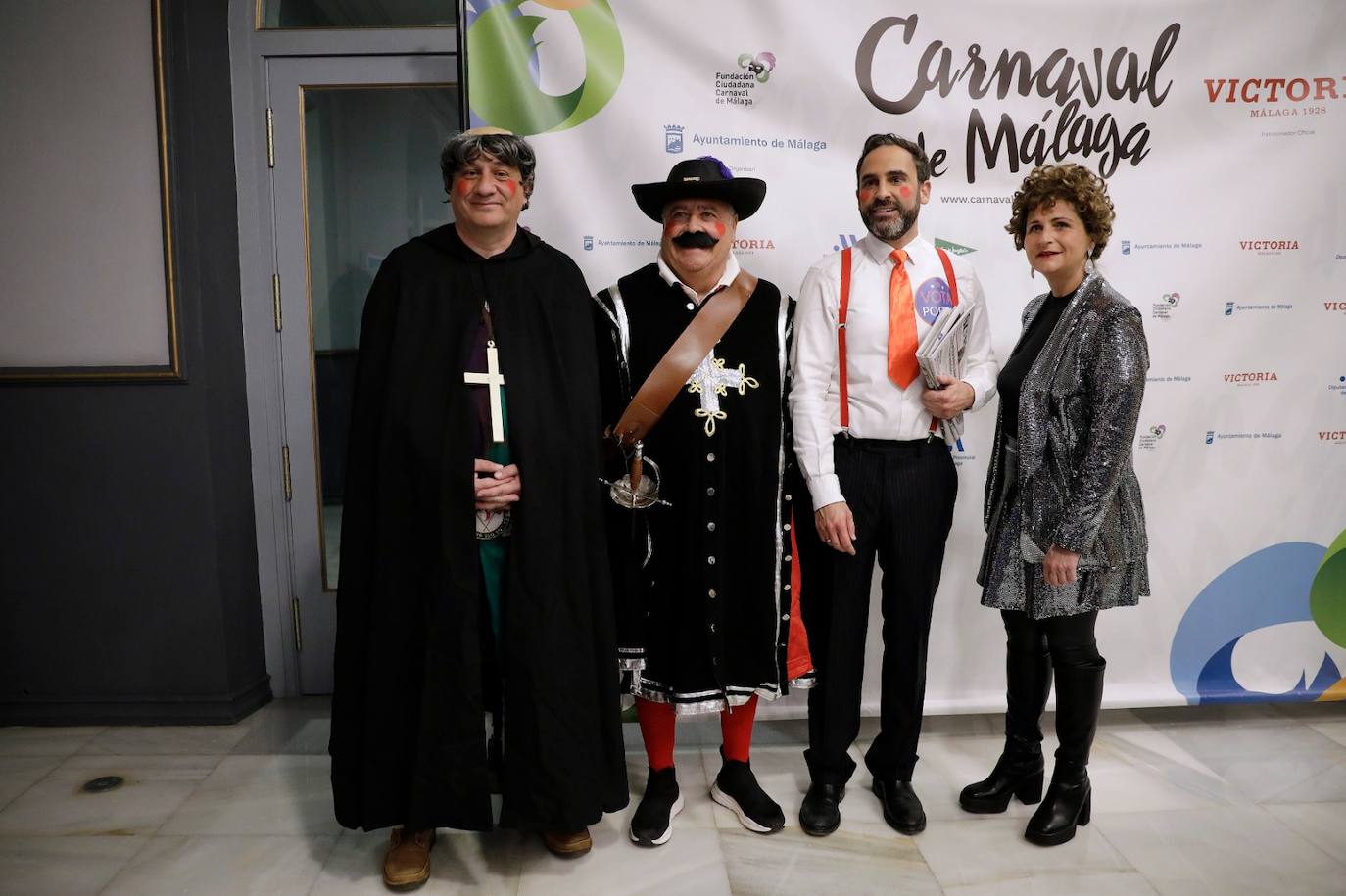 Algunos de los disfraces que se pudieron ver este viernes en el Cervantes 