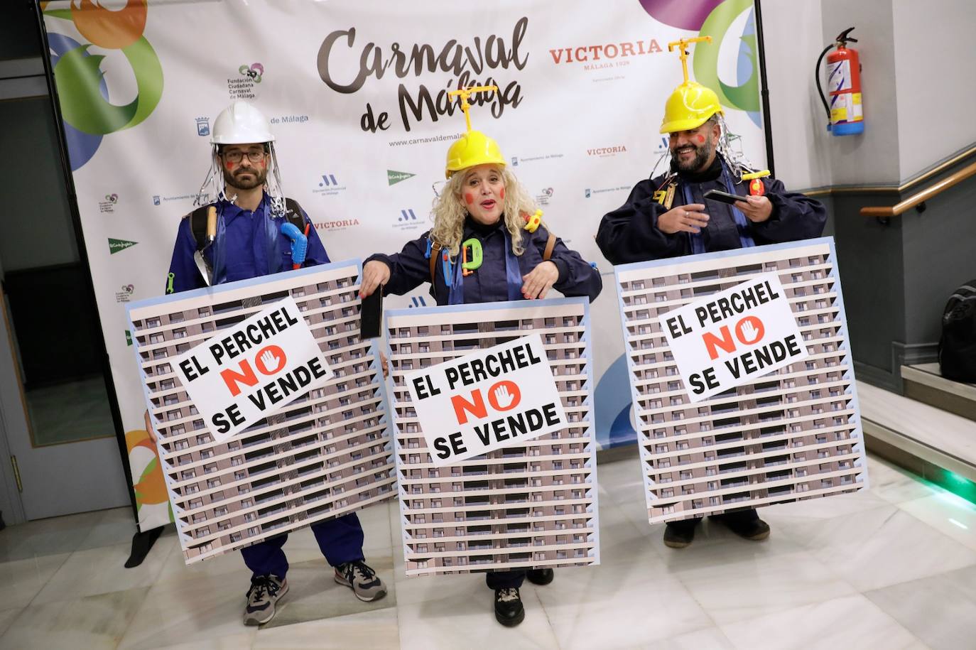 Algunos de los disfraces que se pudieron ver este viernes en el Cervantes 