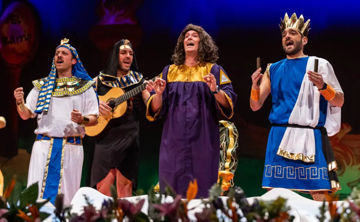 Los verdaderos patronos', 'Los maomas sin H' y 'El cuarteto está divino',  ganadores del Carnaval de Málaga | Diario Sur