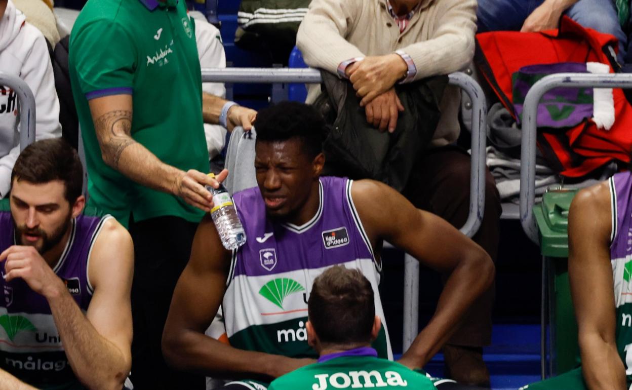 Yankuba Sima, instantes después de lesionarse el pasado domingo. 