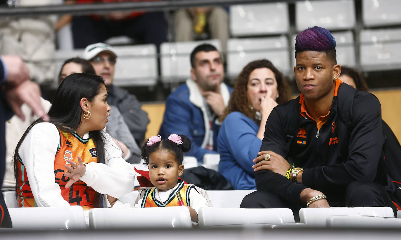 Las mejores fotografías del Barcelona-Unicaja de la Copa del Rey de Baloncesto 2023. 