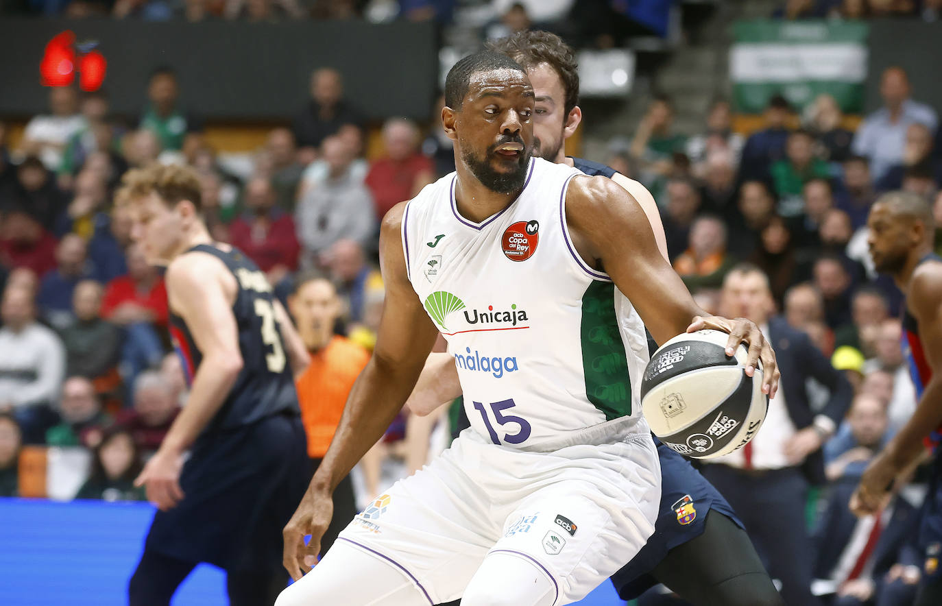 Las mejores fotografías del Barcelona-Unicaja de la Copa del Rey de Baloncesto 2023. 