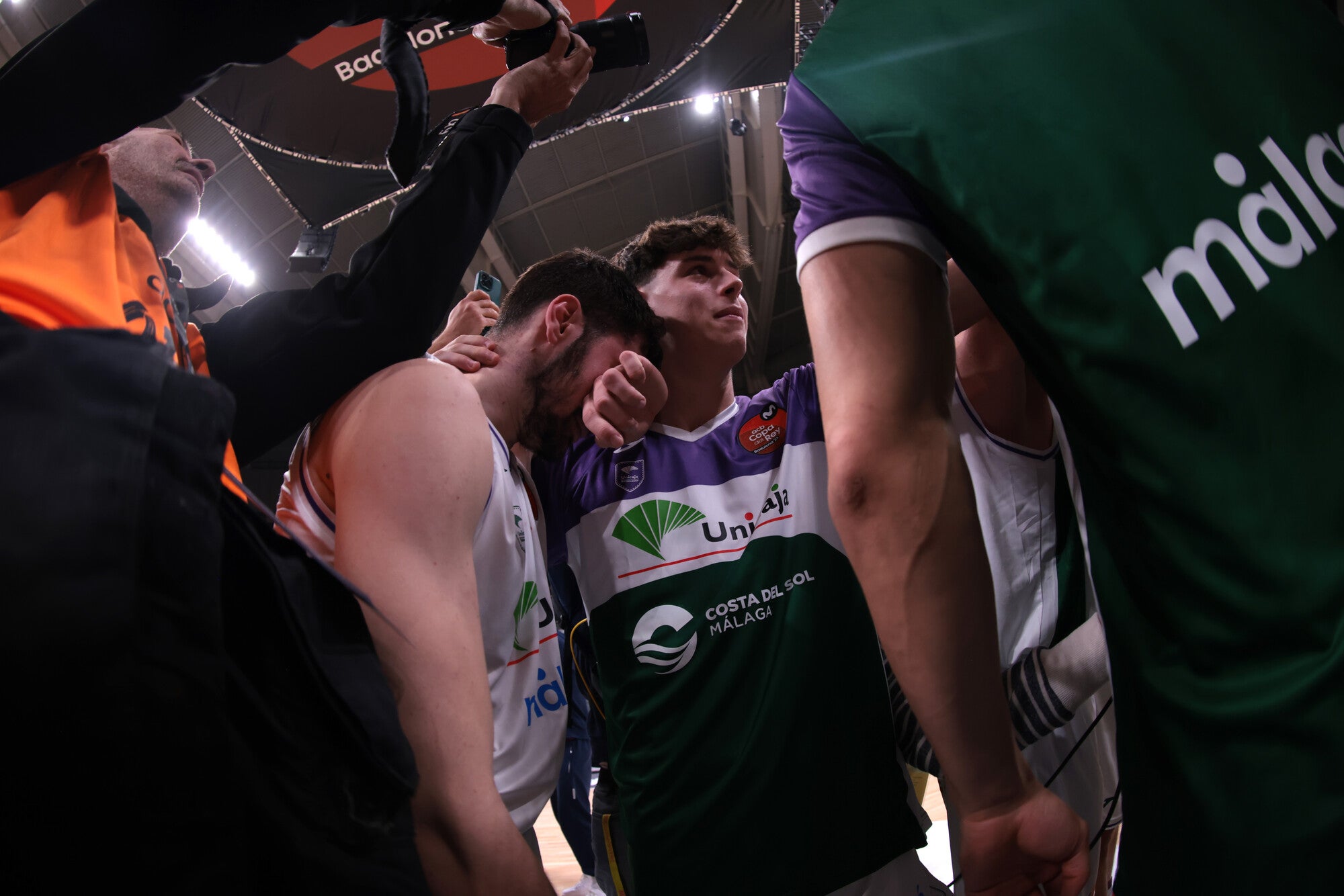 Fotos: La alegría del Unicaja tras eliminar al Barcelona