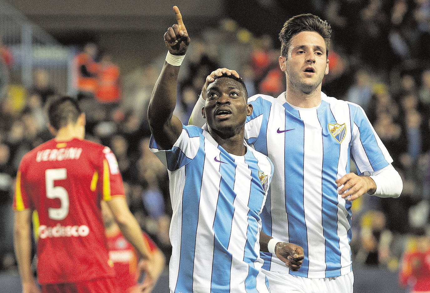 El recordado extremo ghanés jugó de blanquiazul durante la segunda parte de la temporada 15-16 y consiguió marcar dos tantos. Uno en su debut y otro en su despedida.