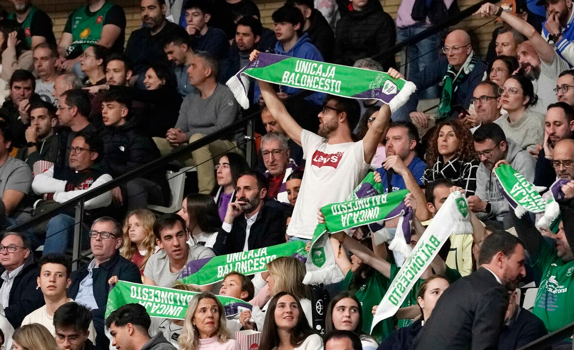 Un partido cargado de morbo y tensión disputado en el Olimpic de Badalona