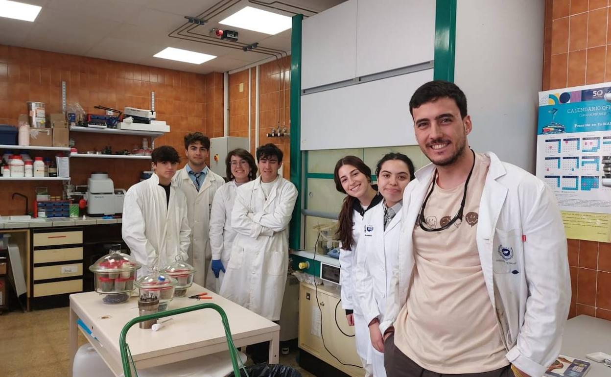 Un grupo de investigación del proyecto 'ScienceIES'. 