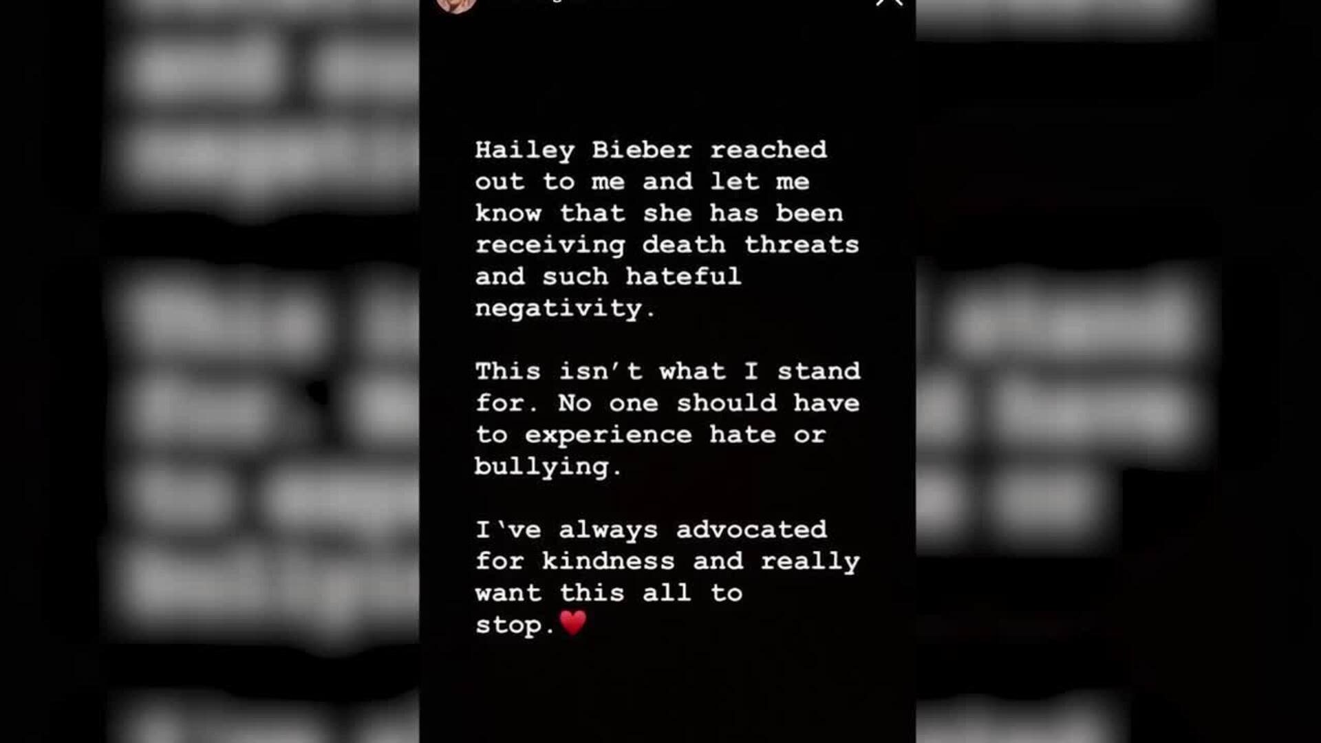 Selena Gómez defiende a Hailey Bieber y pide a sus seguidores que dejen de amenazarla