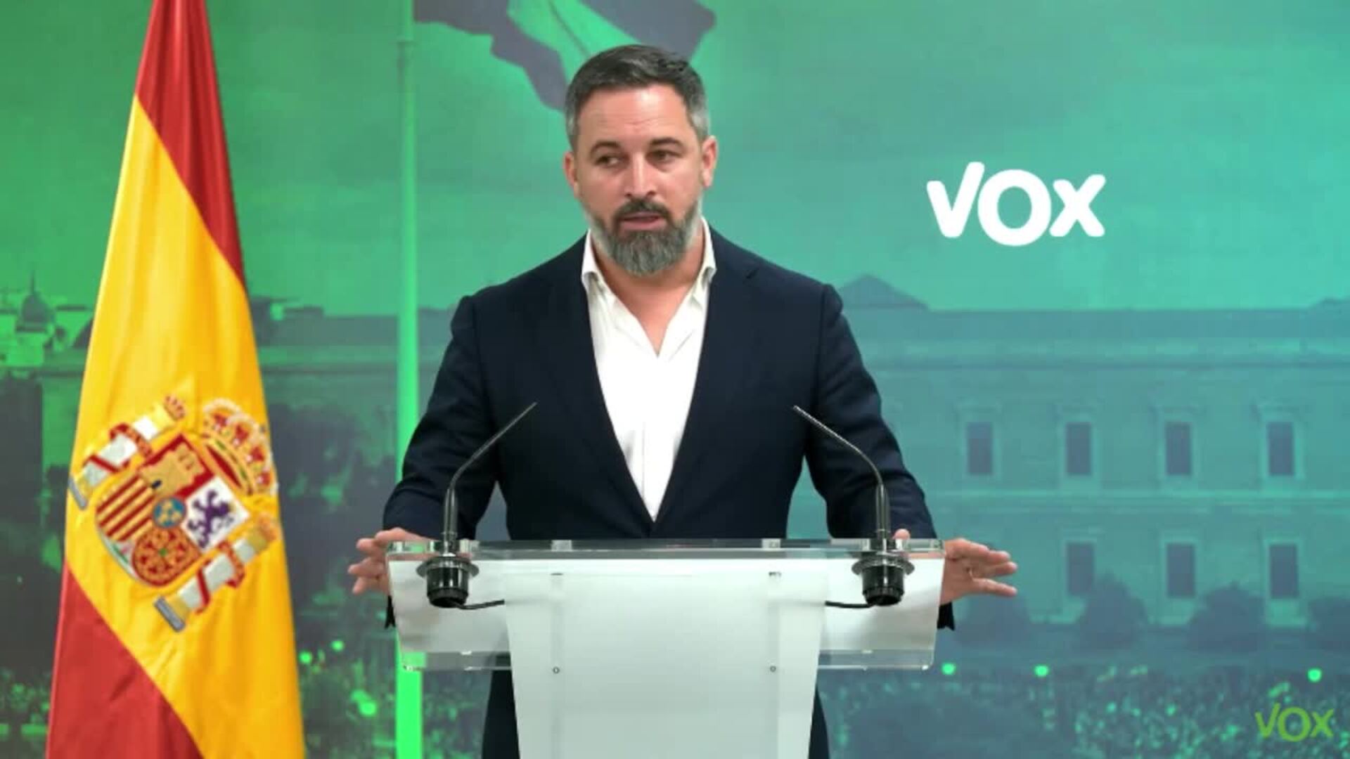 Abascal urge a Feijóo a pactar en las CCAA antes del 23J