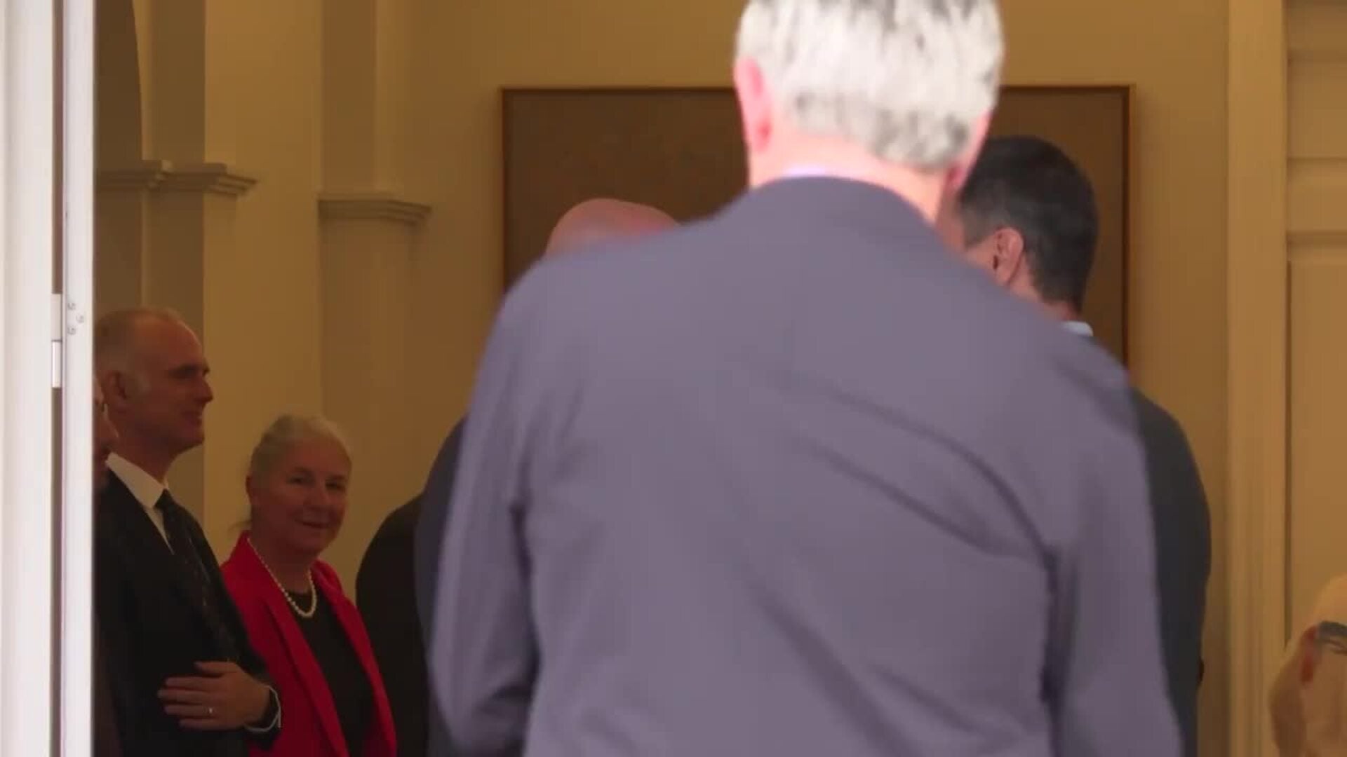 Sánchez recibe al presidente del Consejo Europeo, Charles Michel, en la Moncloa