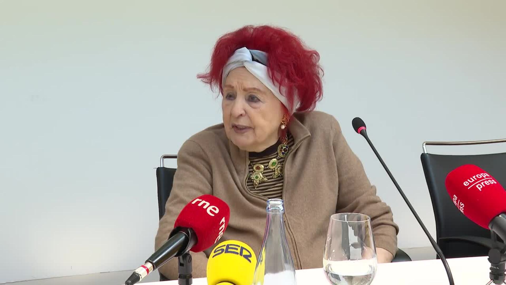 Juana de Aizpuru: "Me he sentido responsable de la imagen de España"