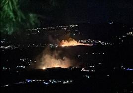 Una imagen del incendio que colgó la alcaldesa de la localidad en sus redes sociales.