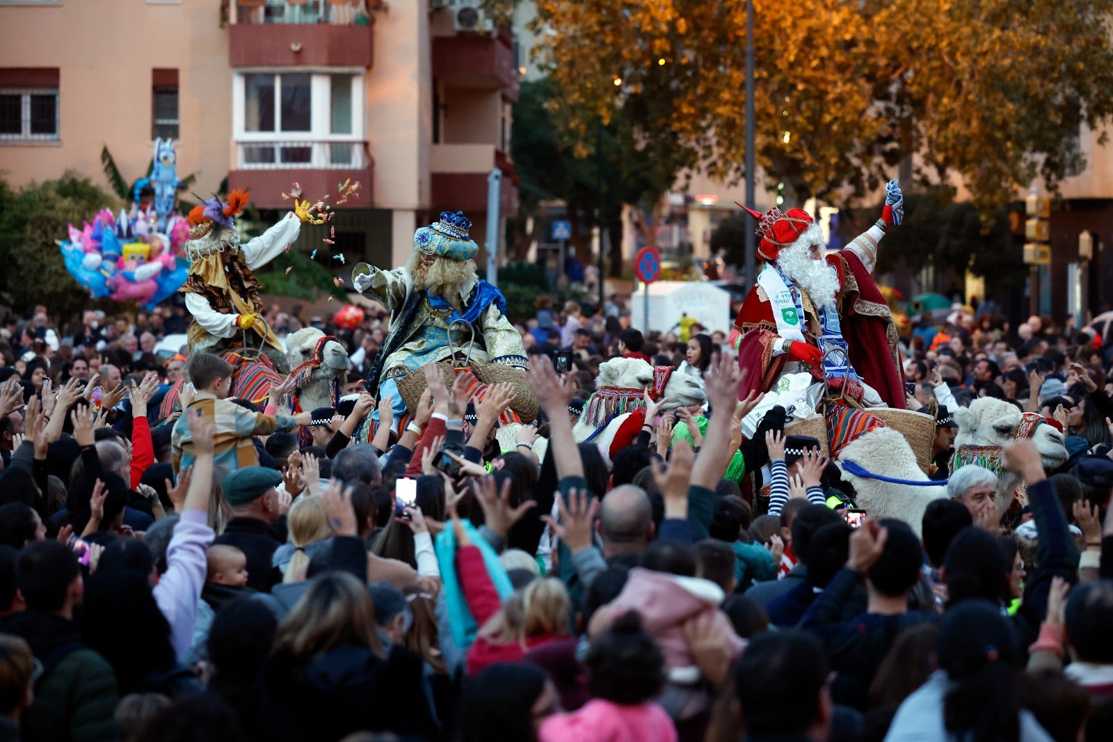 Cabalgata en Cruz del Humilladero.