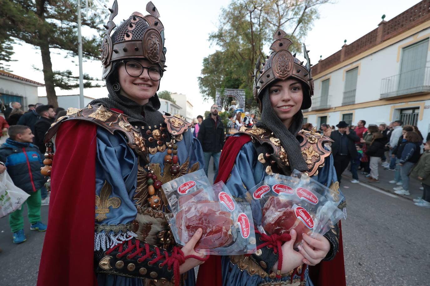 Las mejores imágenes de la cabalgata de los Reyes en Campanillas 2024