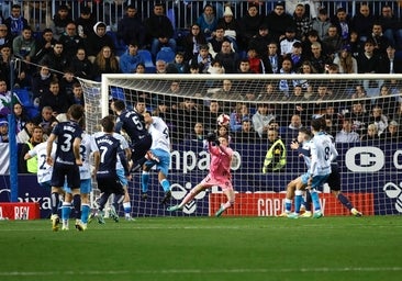 El Málaga cae con orgullo en el campo de batalla (0-1)