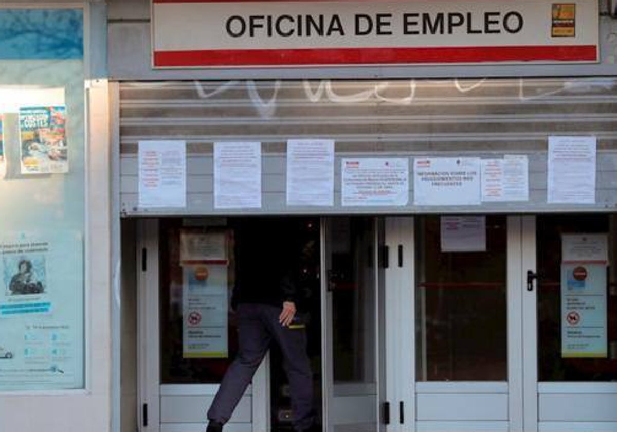 El SEPE mantendrá hasta junio la ayuda de 5.000 euros para desempleados de larga duración