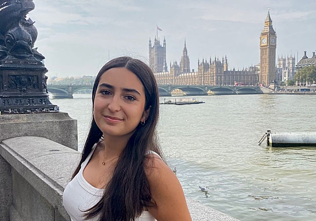 Lara Peláez Otaola.