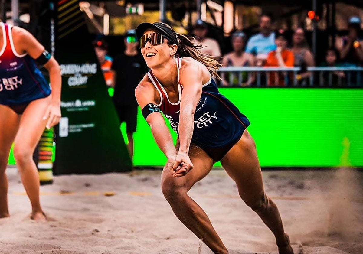 La laureada nerjeña Ángela Lobato dice adiós al vóley-playa