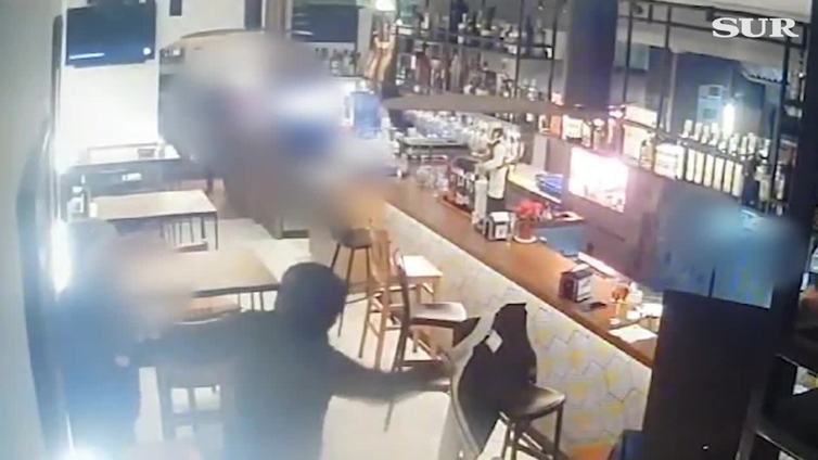 Atraco frustrado con un cuchillo en un restaurante de Almayate