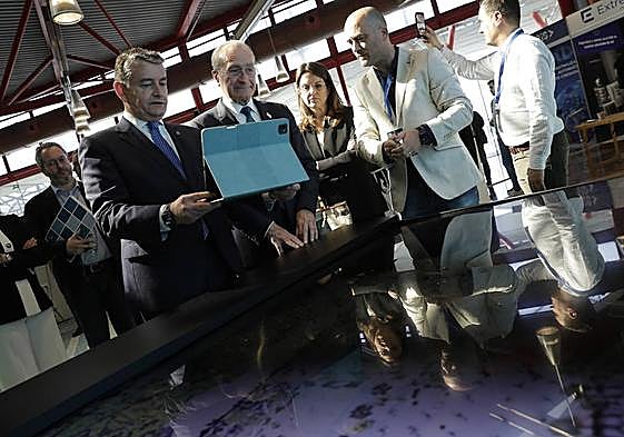 El alcalde de Málaga, FRancisco de la Torre, en el Congreso de Ciberseguridad de Andalucía que se celebró el año pasado en el FYCMA.