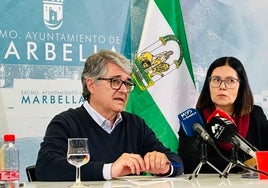 Los ediles socialistas, Javier Porcuna e Isabel Pérez.