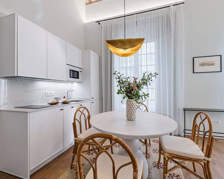 La rehabilitación de un destartalado edificio en el Centro de Málaga revela su floreciente pasado barroco