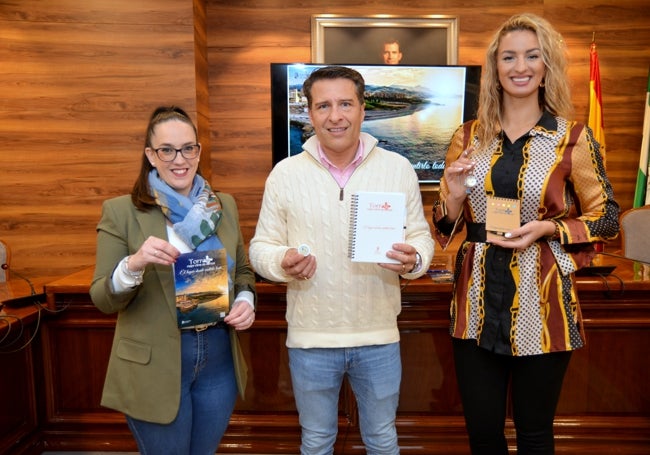 Acto de presentación de la promoción de Torrox en Fitur.