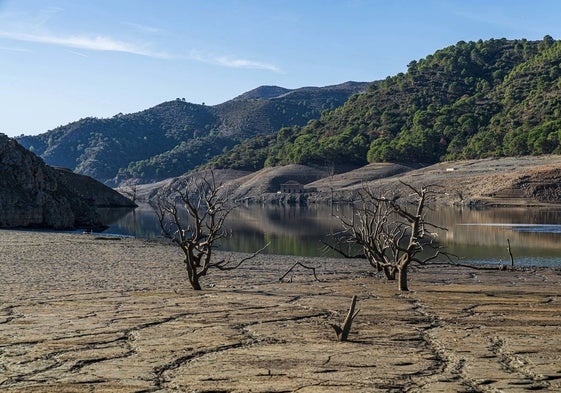 El pantano de La Concepción ha llegado a utilizar todo su volumen menos los últimos 40.000 metros cúbicos.