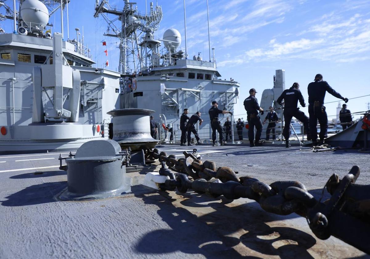 Así son los buques de la Armada España que visitan Málaga