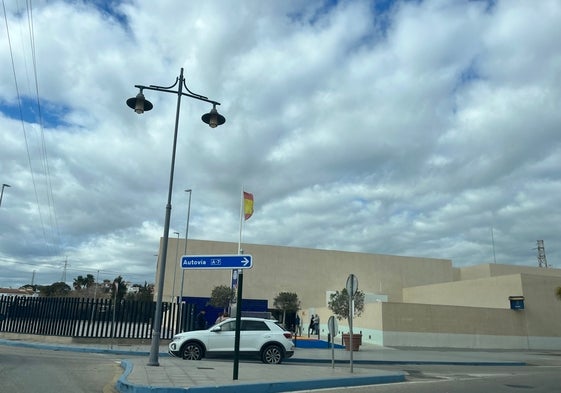 Imagen de la Comisaría de la Policía Nacional en Vélez-Málaga.