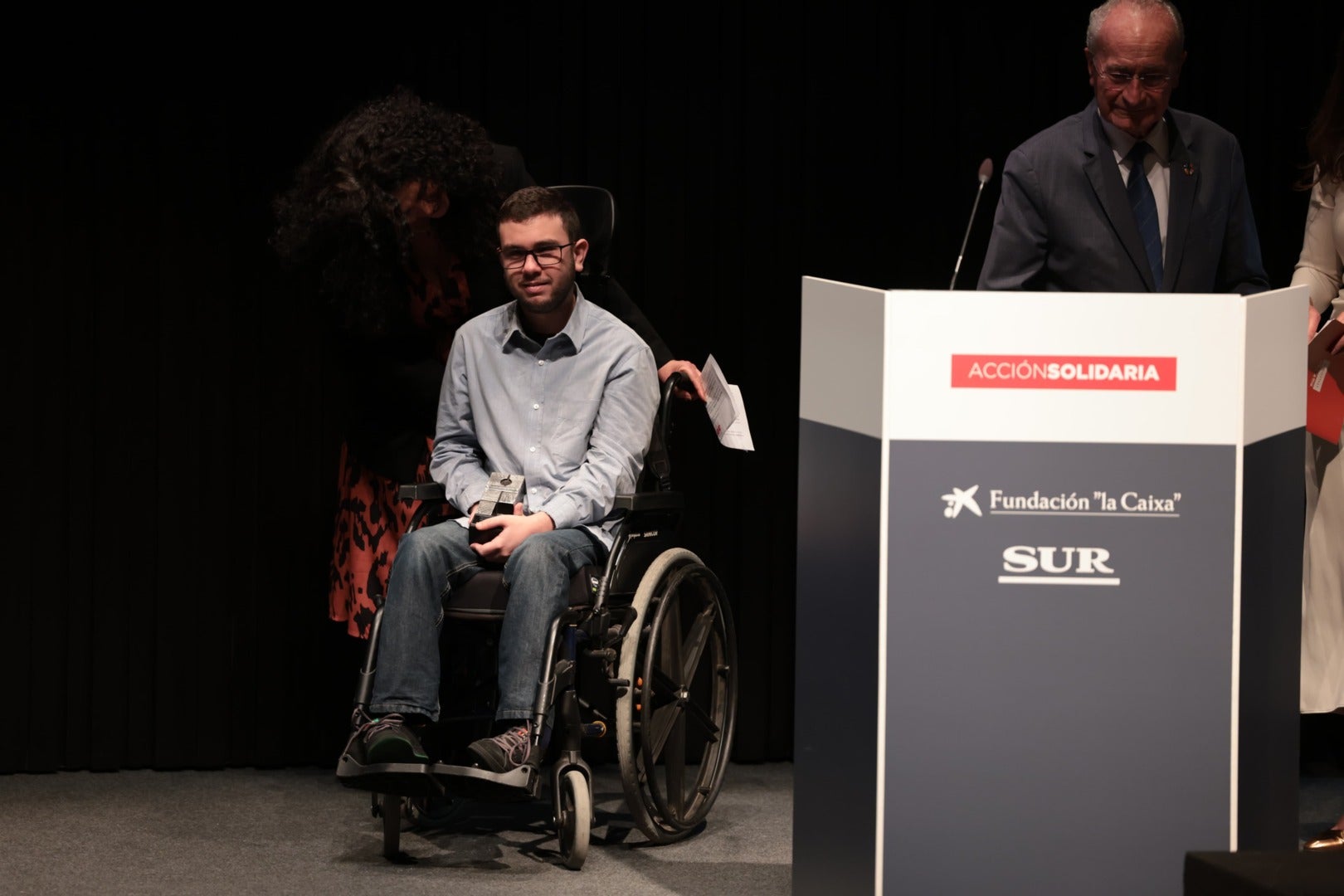 Jorge Hernández (AEFAT), reconocido por su labor solidaria para la investigación de la ataxia-telangiectasia