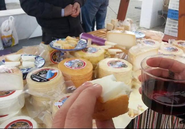 Mercado del Queso Artesano de Álora.