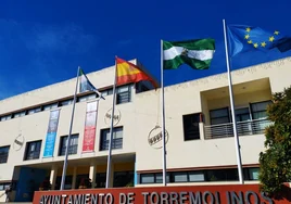 El Ayuntamiento de Torremolinos.