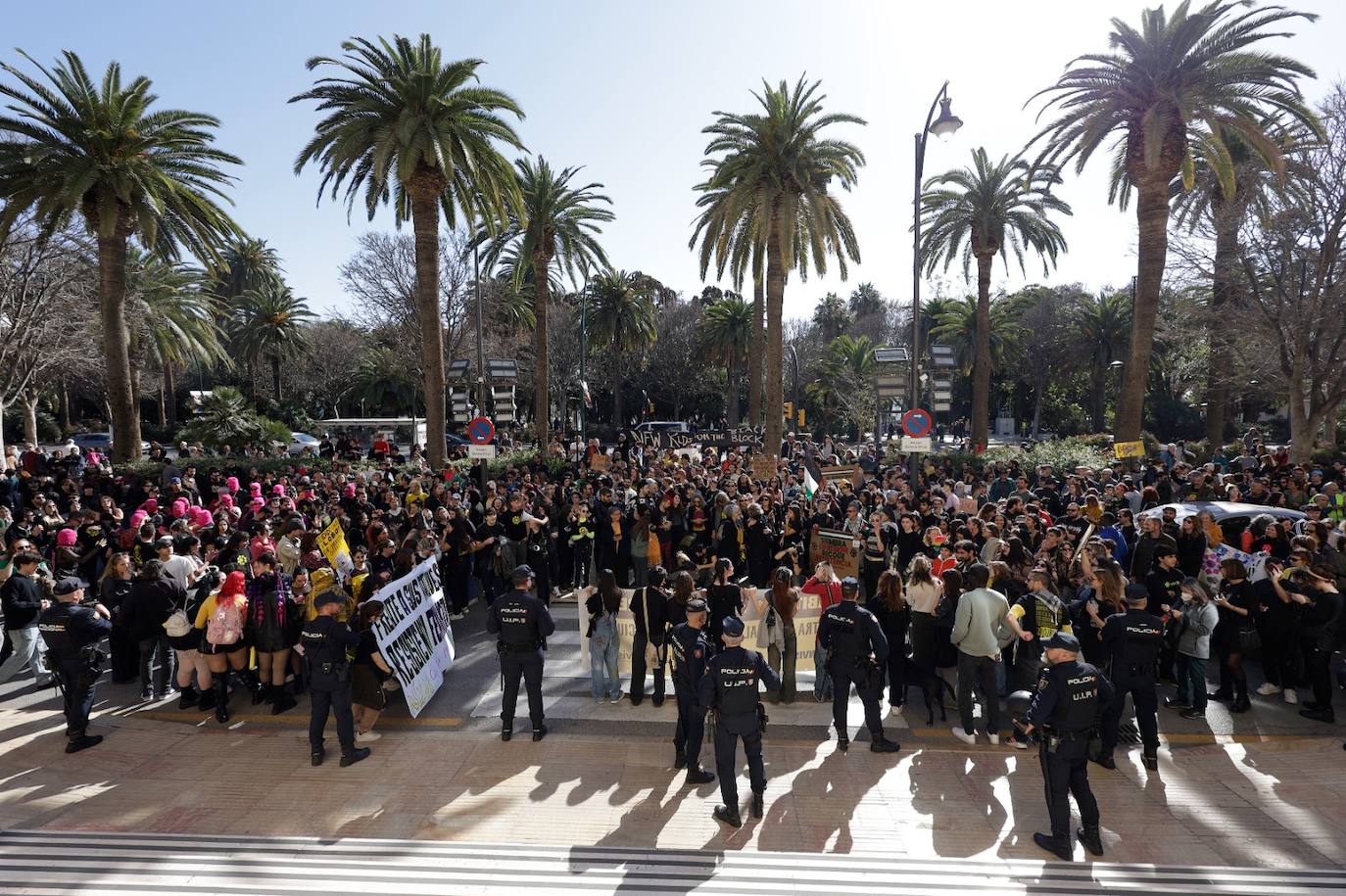 Así fue la manifestación en Málaga en defensa de La Invisible