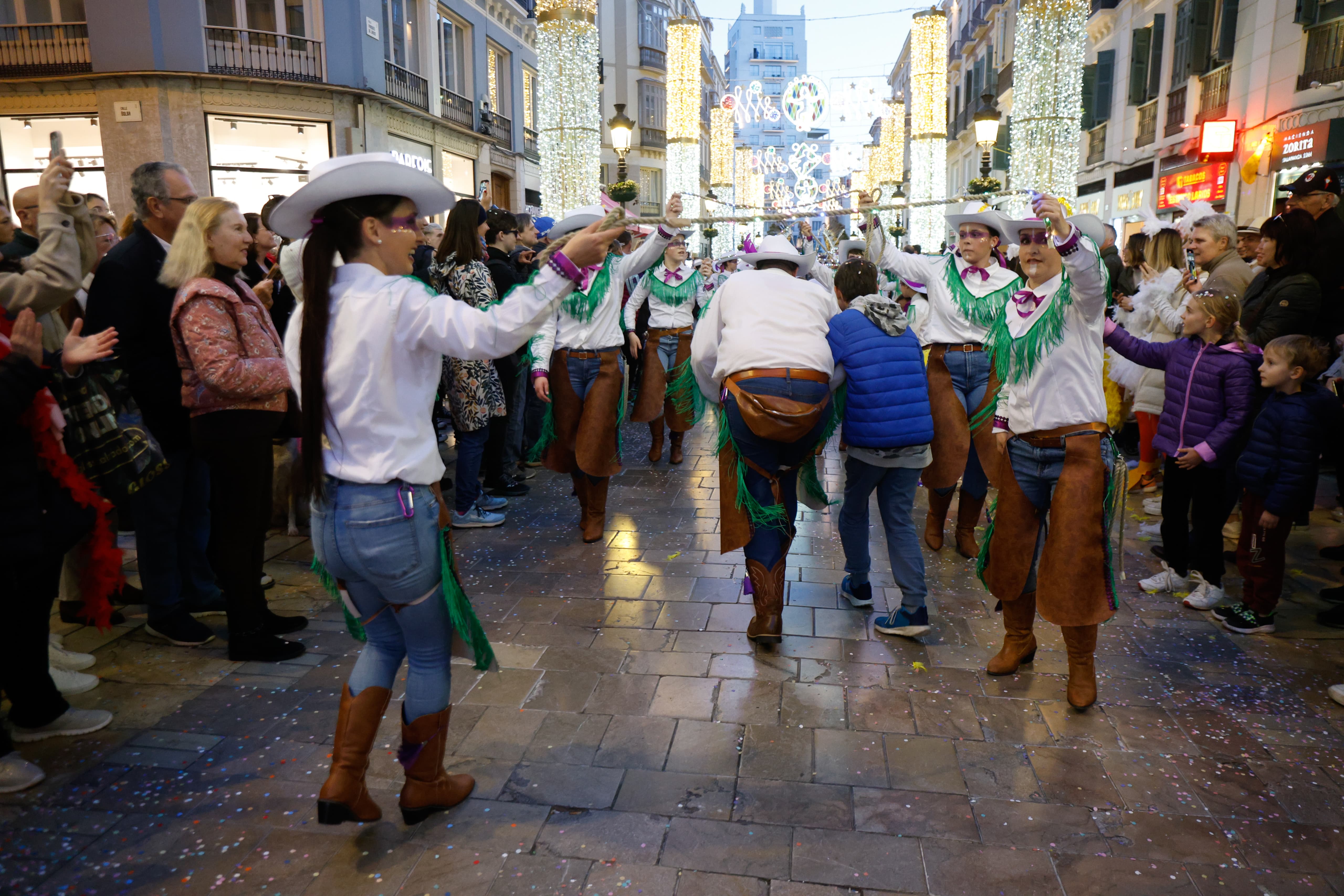 Las mejores imágenes del desfile del Carnaval de Málaga 2024