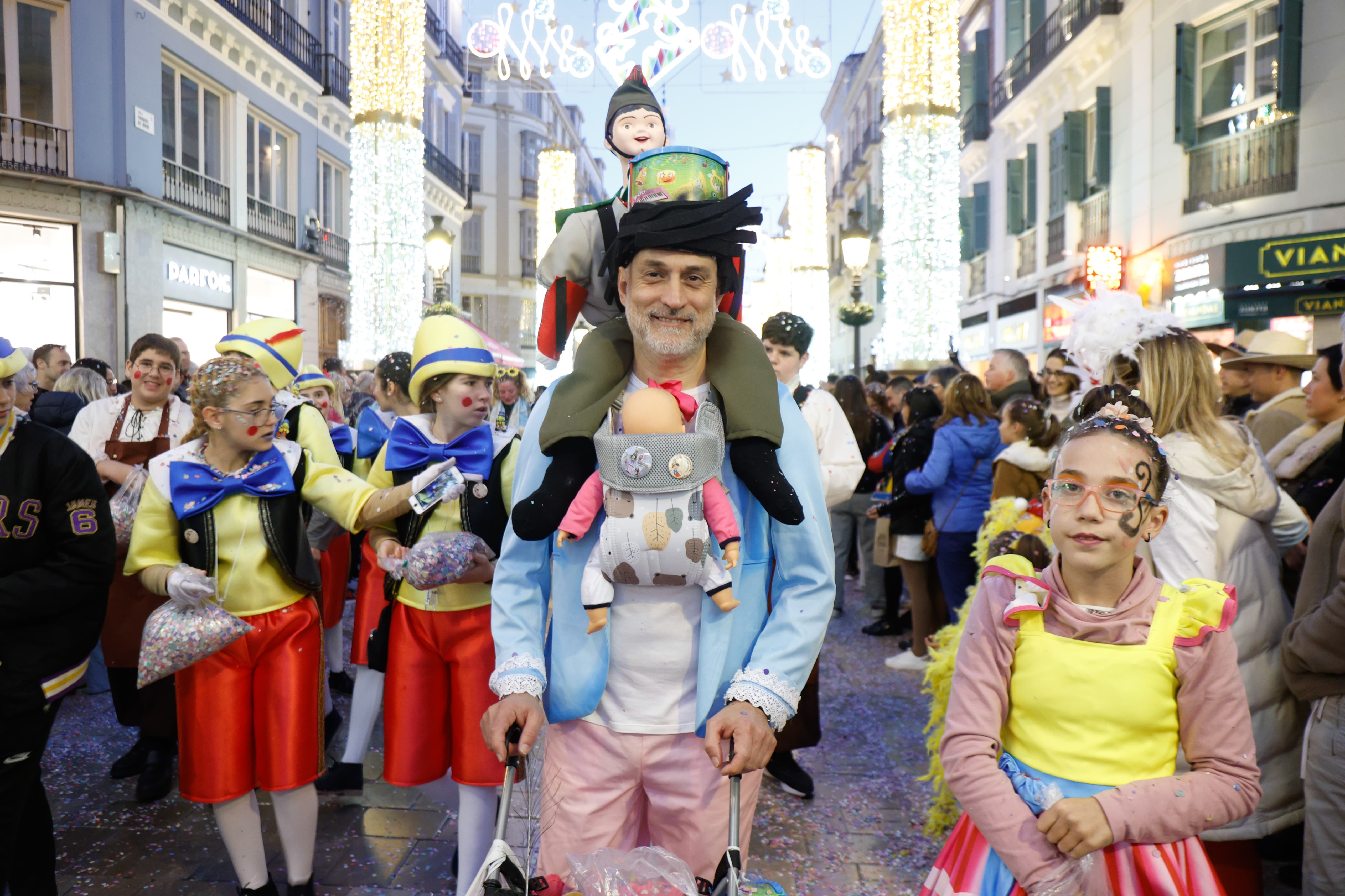 Las mejores imágenes del desfile del Carnaval de Málaga 2024