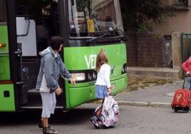 La DGT denuncia a 189 autobuses escolares en Andalucía en solo cinco días