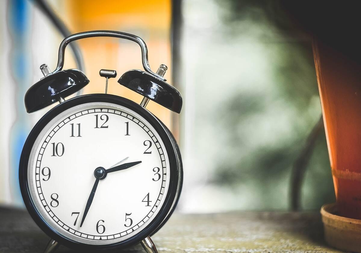 Próximo cambio de hora: ¿Hay que adelantar o atrasar el reloj..., y cuándo?