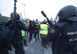 Tensión en Antequera entre agricultores y policías