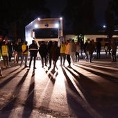 Protestas improvisadas logran cortar temporalmente el acceso de camiones a Mercamálaga