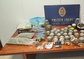 Sustancias estupefacientes y otros elementos intervenidos por la Policía Local de Torremolinos.