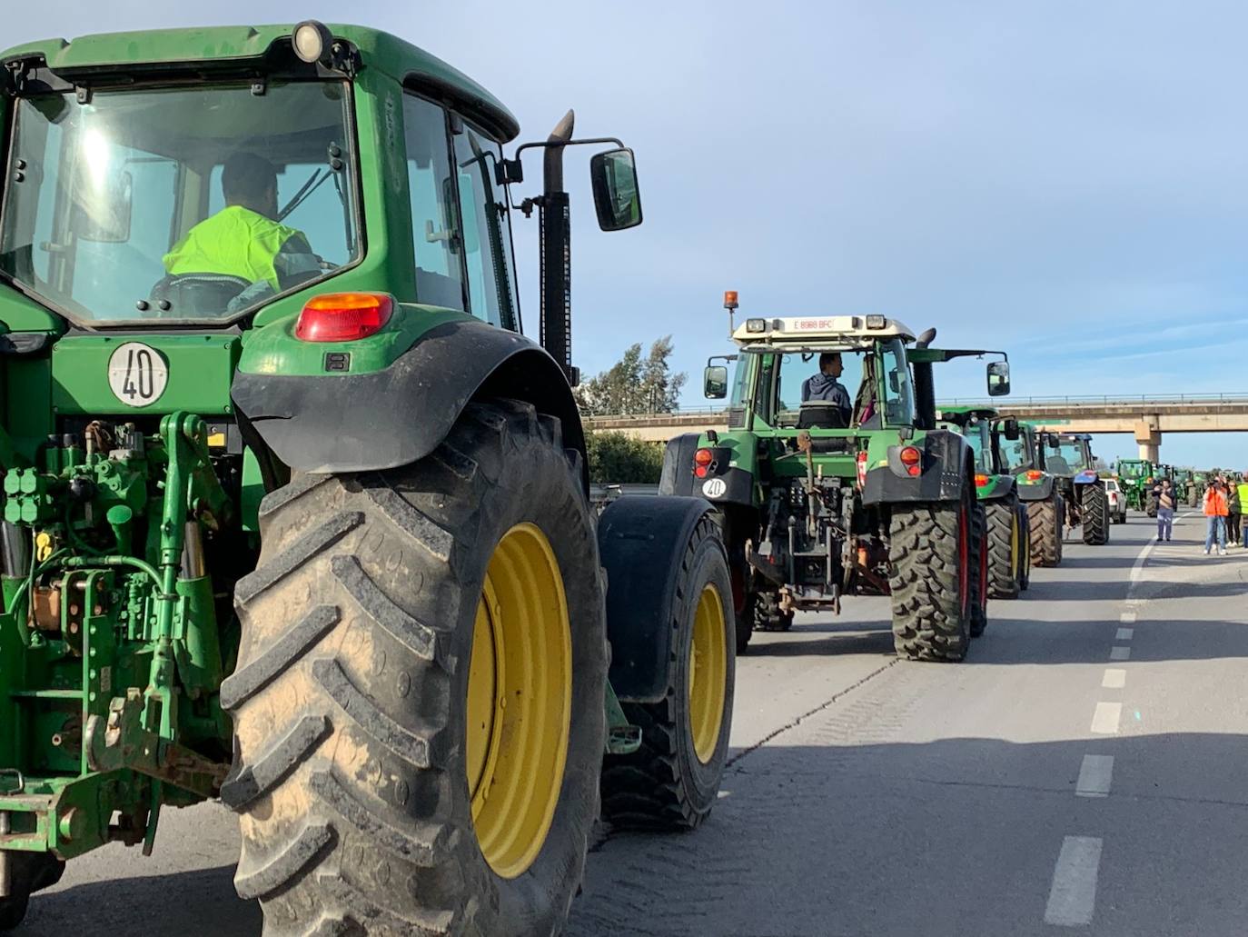 Los tractores vuelven a cortar varias carreteras en la provincia Málaga