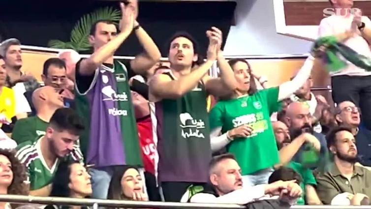 Ambientazo en el Carpena para apoyar al Unicaja