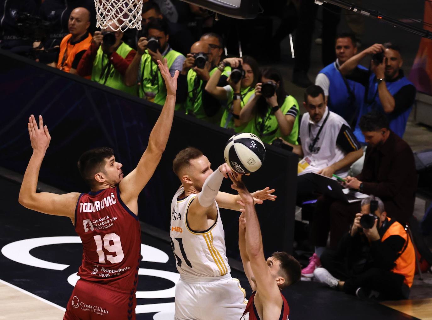 El Real Madrid- UCAM Murcia abrió la Copa del Rey 2024