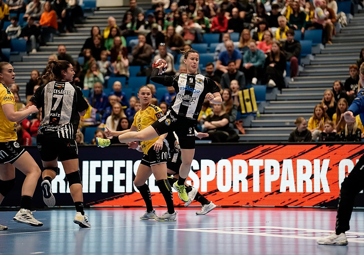 El Costa del Sol, pie y medio fuera de Europa