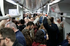 El tren de Cercanías es la opción elegida por muchos vecinos de Torremolinos y Cártama. sur