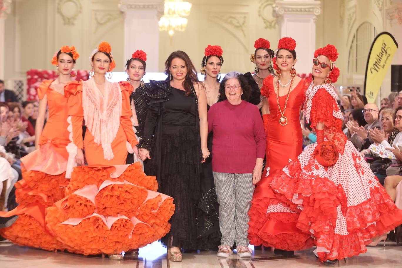 La pasarela de moda flamenca Con 2 lunares, en imágenes