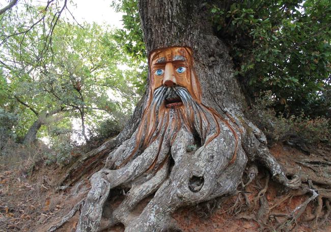 Uno de los personajes que forman parte del Bosque Encantado de Parauta.