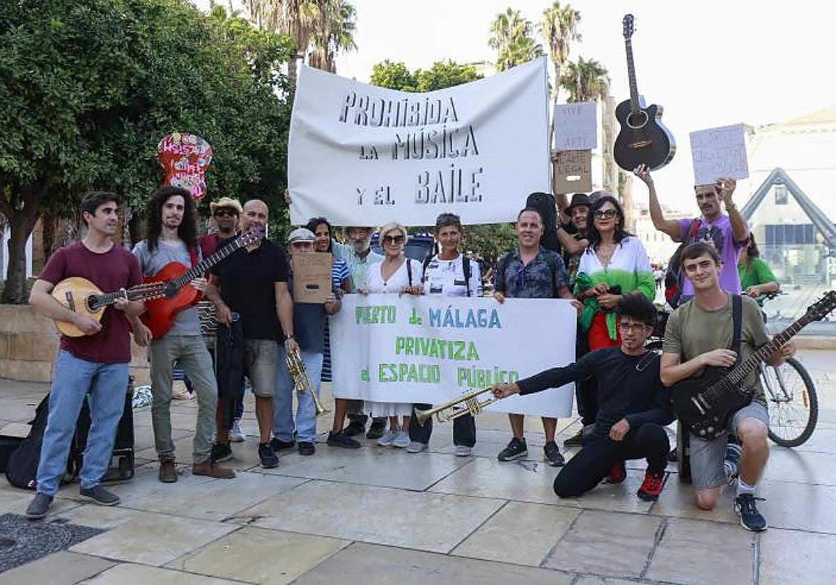Protesta de músicos callejeros en Málaga.